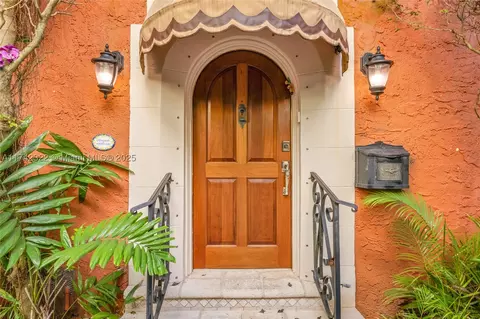 5008 Alhambra Cir, Coral Gables, FL 33146