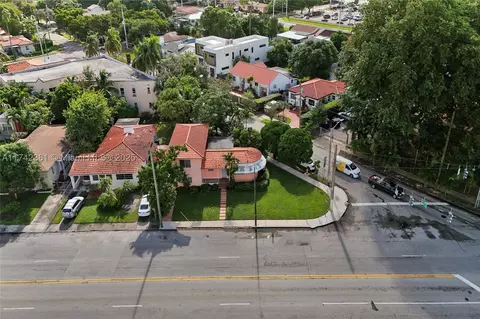 525 Beacom Blvd, Miami, FL 33135