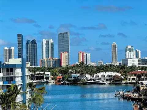 16508 NE 26th Ave #603, North Miami Beach, FL 33160