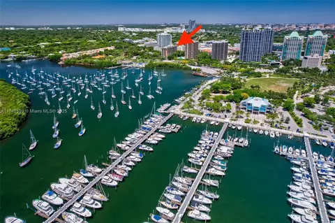 2951 S Bayshore Dr #911, Miami, FL 33133
