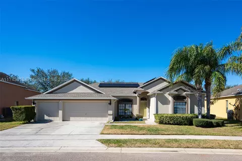 652 Coventry Rd, Davenport, FL 33897