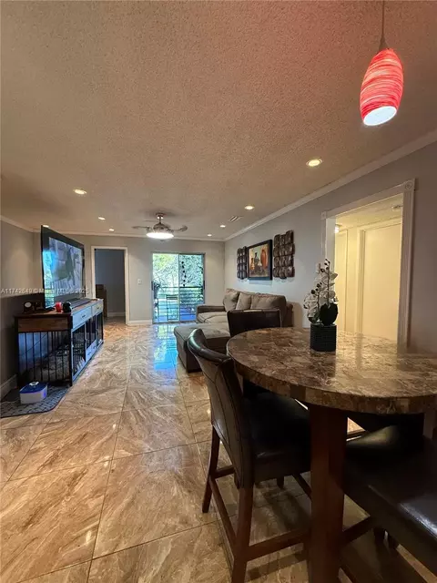 3030 NW 68th St #201, Fort Lauderdale, FL 33309