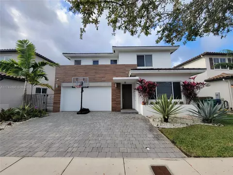 15124 SW 176th Ter, Miami, FL 33187