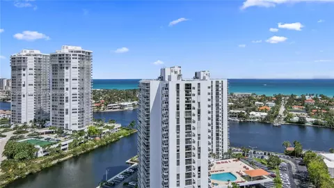 3701 N Country Club Dr #1908, Aventura, FL 33180