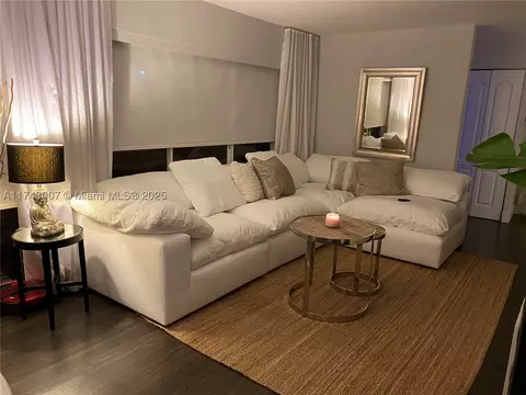 15675 SW 84th Ter #906, Miami, FL 33193