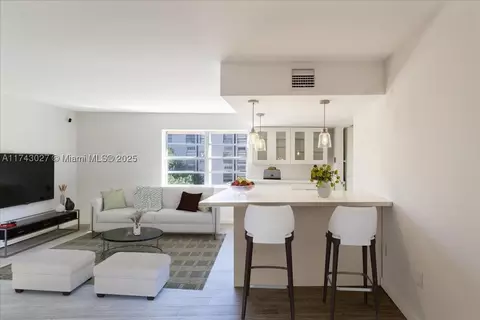 730 Pennsylvania Ave #303, Miami Beach, FL 33139