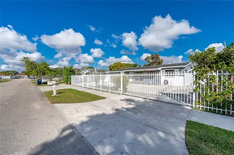 9111 SW 18 Ter, Miami, FL 33165