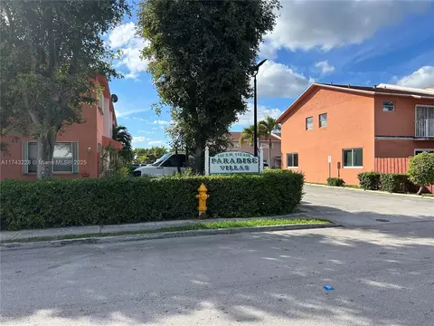100 SW 110th Ave #132-4, Sweetwater, FL 33174