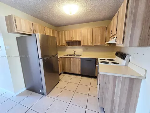Kitchen - 4552 SE Ontario Dr, Stuart, FL 34997 photo 1 of 2