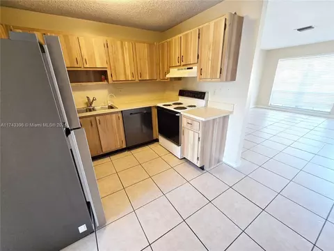 Kitchen - 4552 SE Ontario Dr, Stuart, FL 34997 photo 2 of 2