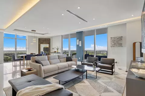 17301 Biscayne Blvd #2302, North Miami Beach, FL 33160