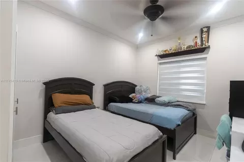 Bedroom - 7005 W 5th Ave, Hialeah, FL 33014 photo 4 of 4