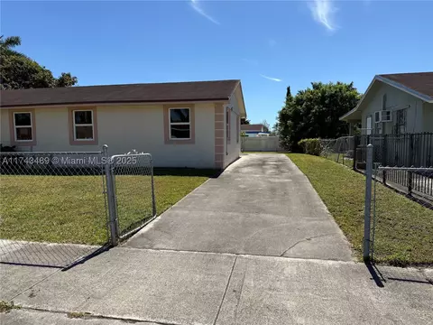 14962 SW 302nd Ter, Homestead, FL 33033