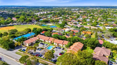 2576 Riverside Dr #415, Coral Springs, FL 33065