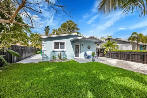 2235 NW 91st St, Miami, FL 33147