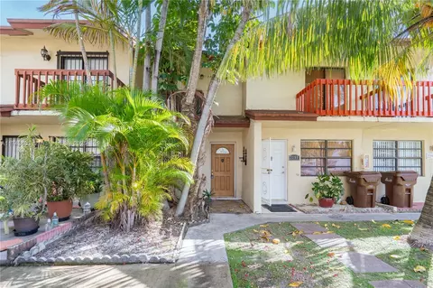 2301 W 66th Pl #304, Hialeah, FL 33016
