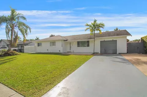 11546 SW 170th St, Miami, FL 33157