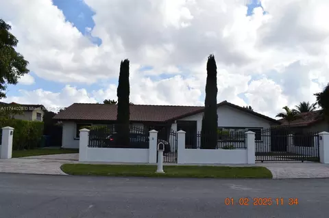 845 SW 94th Ct, Miami, FL 33174