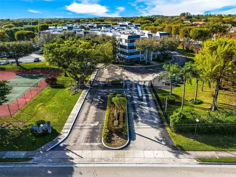 10850 N Kendall Dr #417, Miami, FL 33176