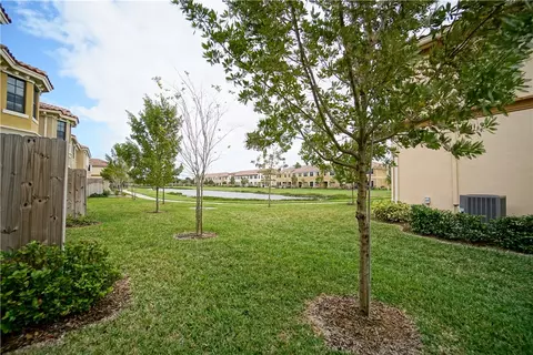 331 NE 57th Ct, Oakland Park, FL 33334