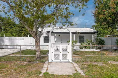 805 Sultan Ave, Opa Locka, FL 33054
