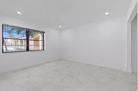 Undisclosed, Hialeah, FL 33015 photo 12