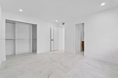 Undisclosed, Hialeah, FL 33015 photo 15