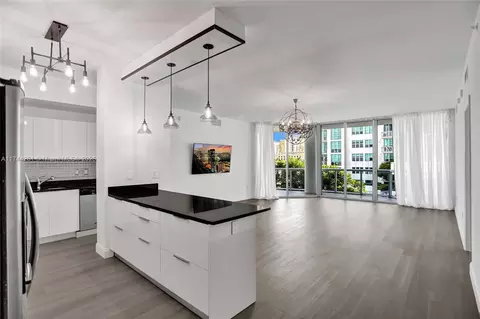 3131 NE 188th St #1-503, Aventura, FL 33180