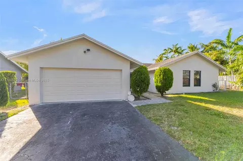 4299 NW 18th Ter, Oakland Park, FL 33309