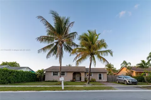 12971 SW 267th St, Homestead, FL 33032