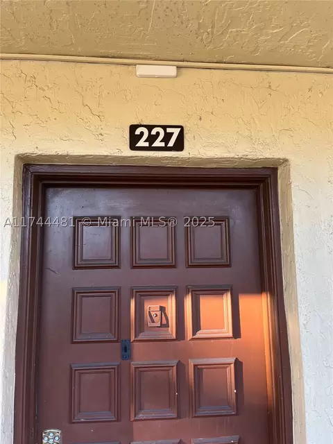 3141 NW 47th Ter #227, Lauderdale Lakes, FL 33319