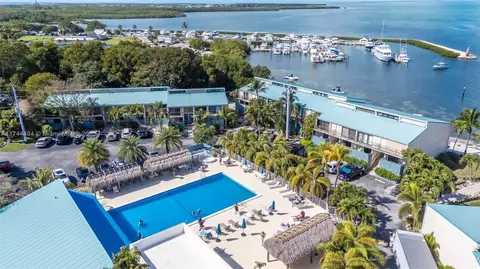 87200 Overseas Hwy #F4, Islamorada, FL 33036