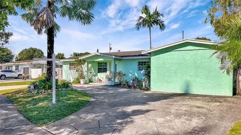 9299 Jamaica Dr, Cutler Bay, FL 33189