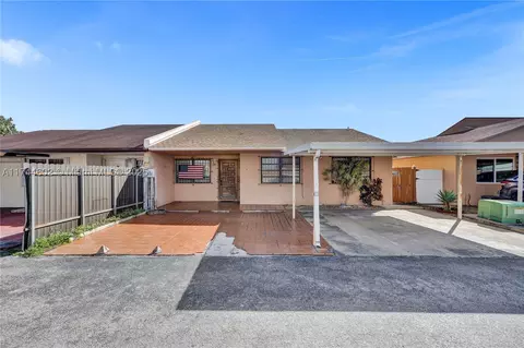 1718 W 66th Pl #13, Hialeah, FL 33012
