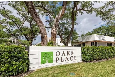 5537 W Oak Way #5537, Davie, FL 33314