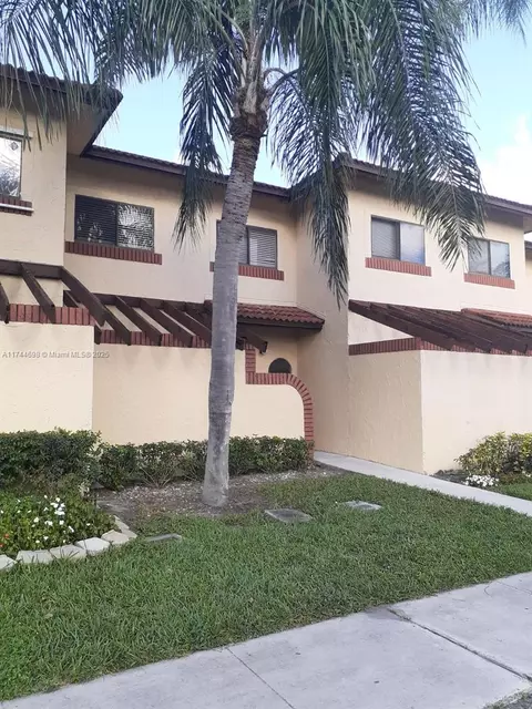 4651 N Pine Island Rd #4651, Sunrise, FL 33351
