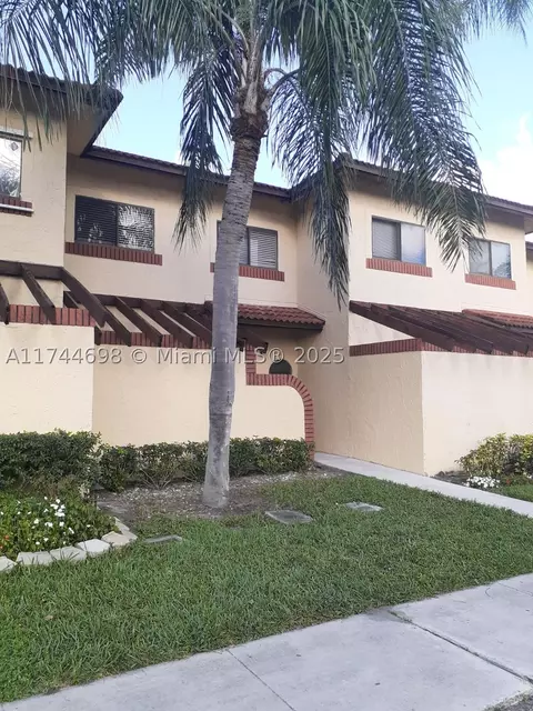4651 N Pine Island Rd #4651, Sunrise, FL 33351