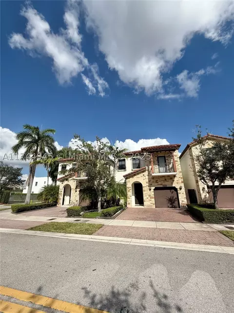 10369 NW 70th Ln #10369, Doral, FL 33178