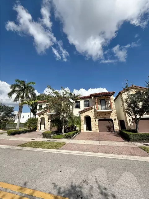 10369 NW 70th Ln #10369, Doral, FL 33178
