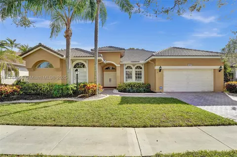 2161 NW 128th Ave, Pembroke Pines, FL 33028