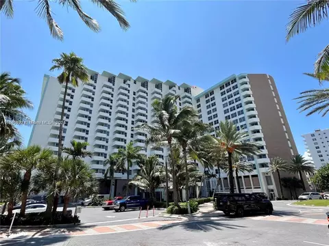 2899 Collins Ave #639, Miami Beach, FL 33140