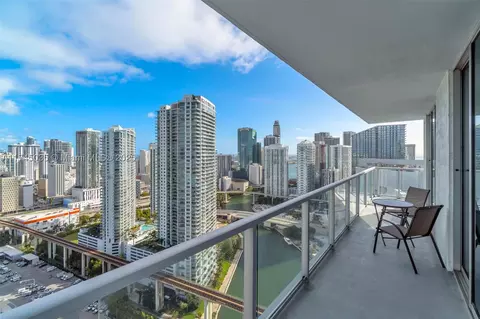 185 SW 7th St #3811, Miami, FL 33130