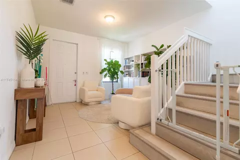 686 NE 191st Ter, Miami, FL 33179