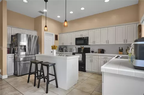 2008 SE 23rd Ave, Homestead, FL 33035