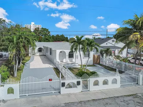 1807 NW 33rd St, Miami, FL 33142