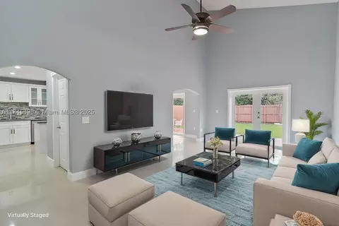16915 SW 142nd Pl, Miami, FL 33177
