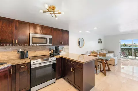 5650 W 26th Ct #211, Hialeah, FL 33016