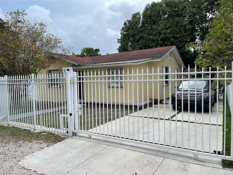 120 NE 75th St, Miami, FL 33138