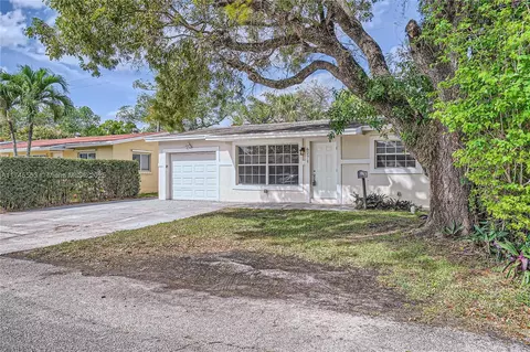 6271 SW 8th St, North Lauderdale, FL 33068