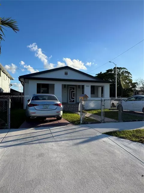 502 E 14th St, Hialeah, FL 33010 photo 3